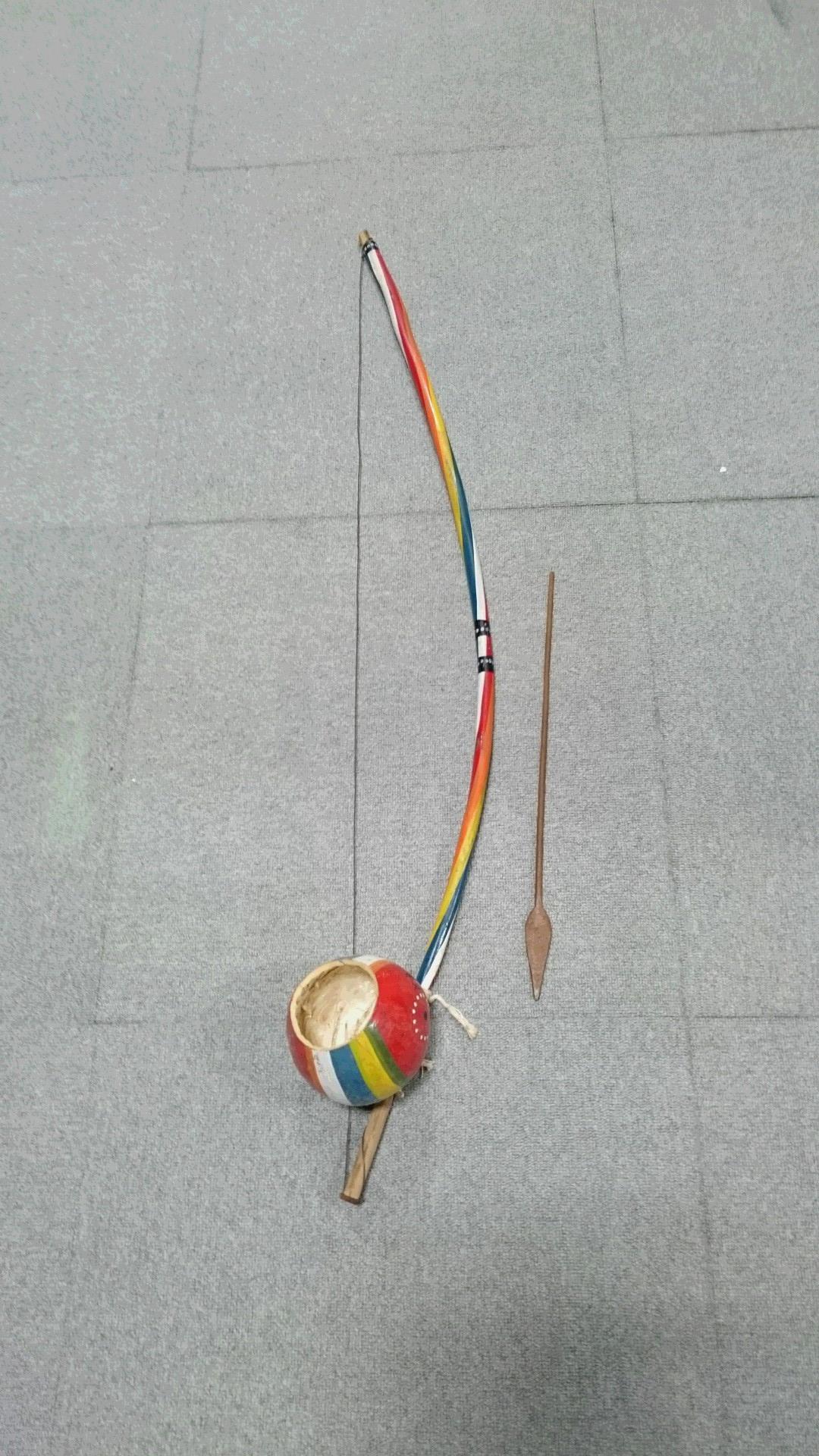 http://www.tic-toyama.or.jp/berimbau.JPG